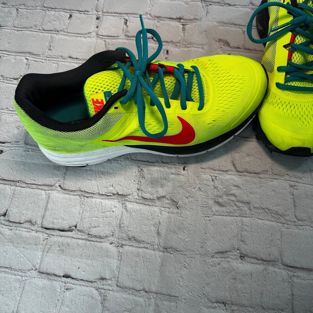 Nike zoom structure athletic shoes - Picture 5 of 9